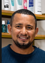 Cliente compartilhando sua experiência na Conexão Perfumaria